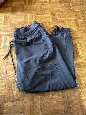 Joe Fresh women’s  Green Drawstring Joggers